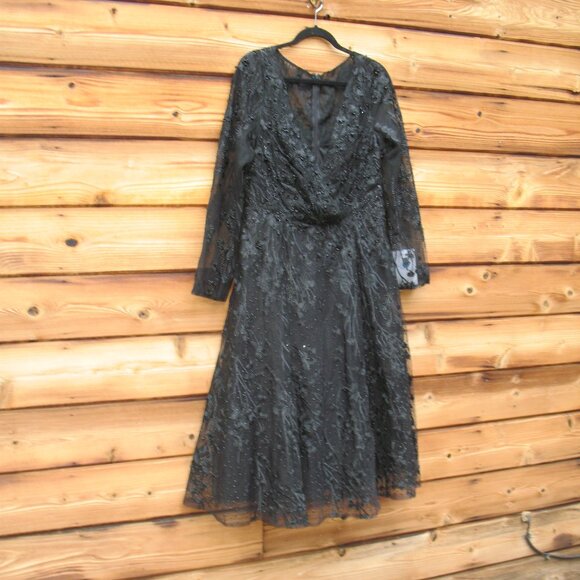 Mac Duggal 204041 Long Sleeve Floral Embellished Cocktail Dress - Picture 5 of 12